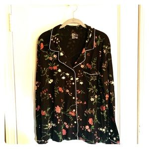 Gilligan & O’Malley floral pajamas